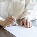 Arbitration vs. Litigation: Comparing Methods of Resolving Insurance Disputes in America