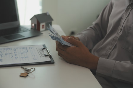 Investment Strategies Within Variable Life Insurance Policies: What Every Policyholder Should Know