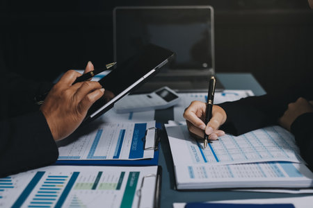 Exploring Variable Life Insurance Riders: Opportunities and Risks in the U.S. Market
